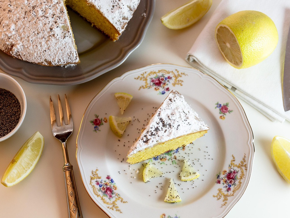 lemon cake slice frosting